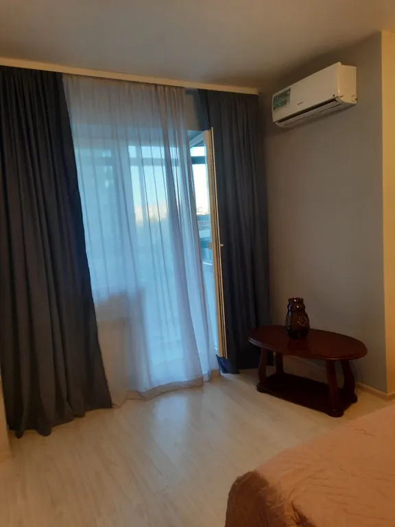 Квартира однокомнатная в Дзержинском, 44 м², Волгоград — спальня, фото 5