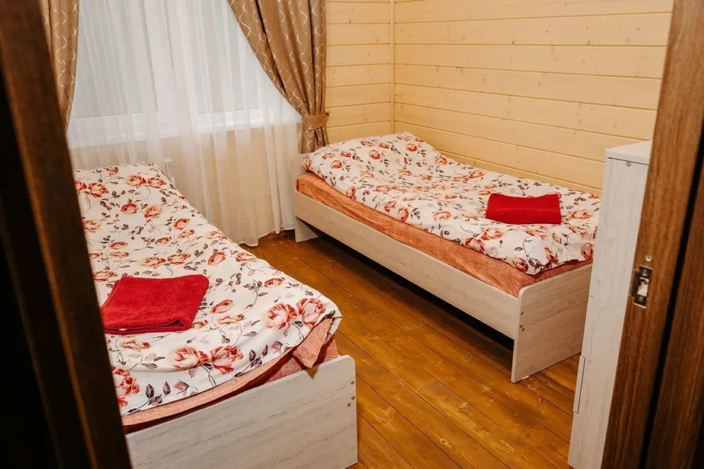 Коттедж 8-местный на территории База Отдыха Радуга, 97 м², Городец — спальня, фото 7