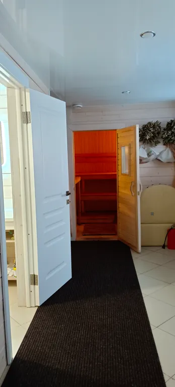 Коттедж 15-местный в Выборгском, 200 м², Парголово — фото 13