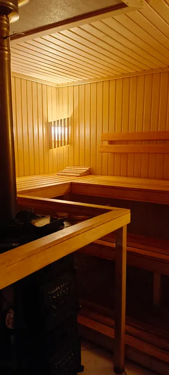 Коттедж 15-местный в Выборгском, 200 м², Парголово — фото 14