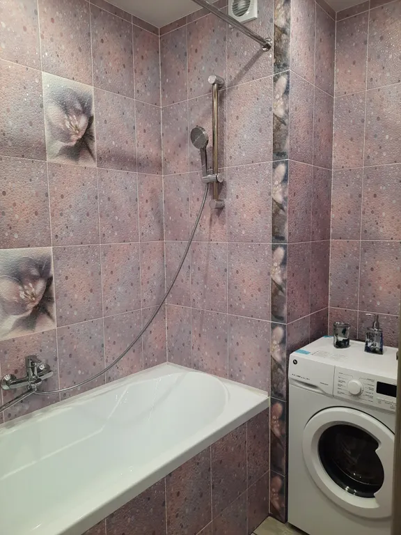 Квартира двухкомнатная в Октябрьском, 52 м², Липецк — фото 15