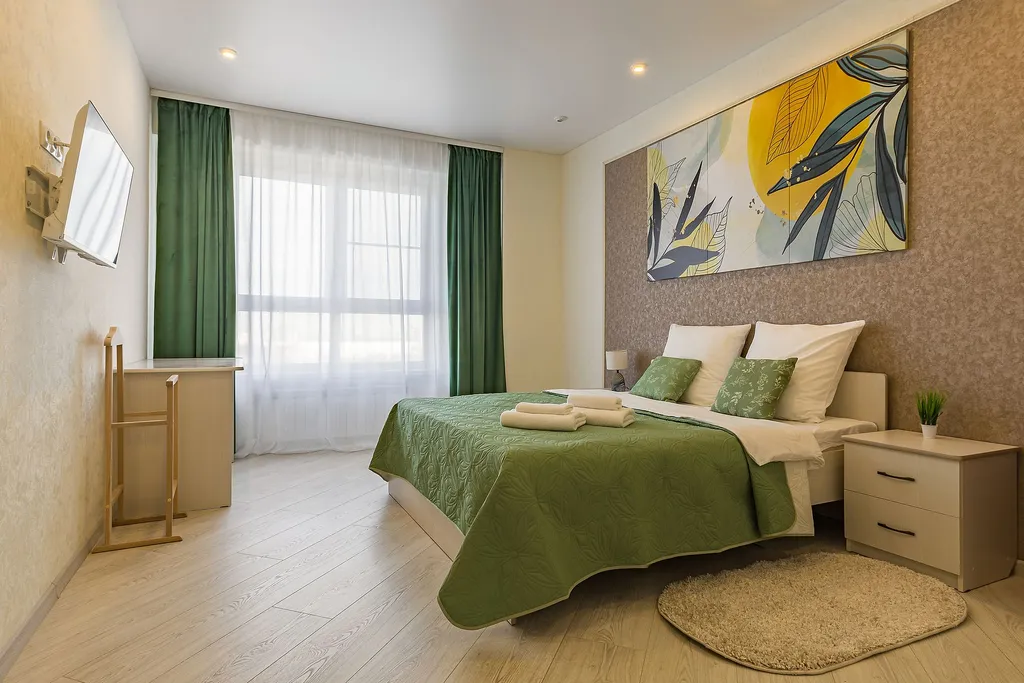 Квартира двухкомнатная у Горьковской, в Кузнечихе, 60 м², Нижний Новгород — спальня, фото 11