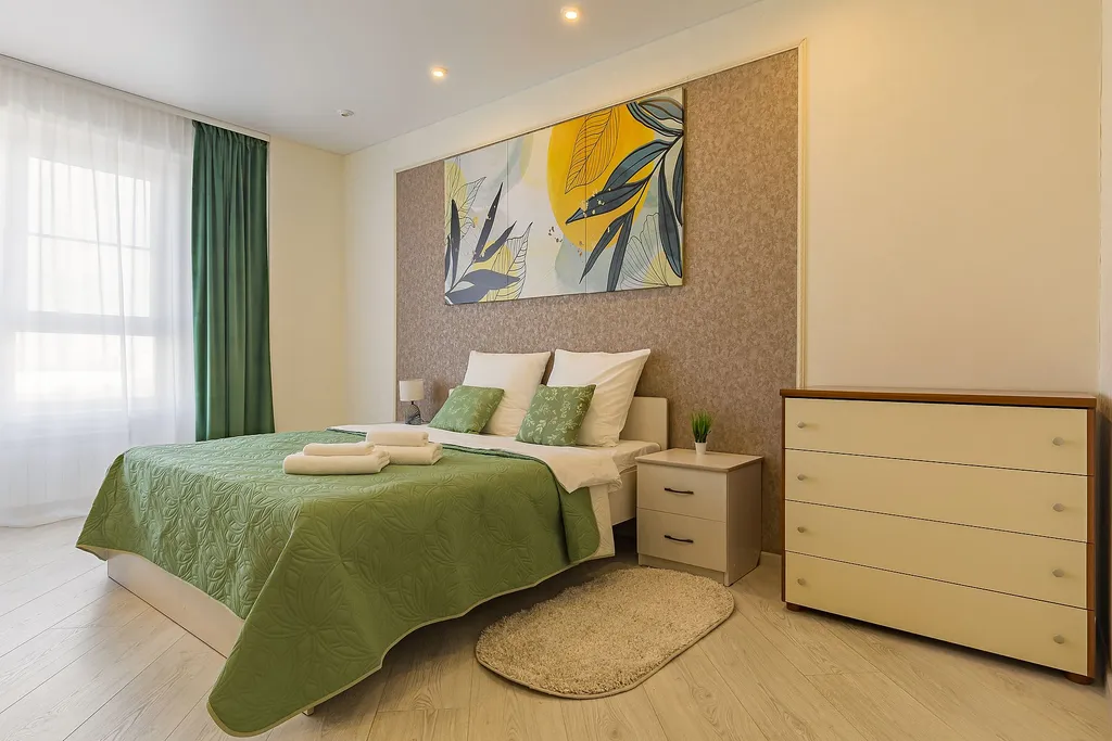 Квартира двухкомнатная у Горьковской, в Кузнечихе, 60 м², Нижний Новгород — спальня, фото 12