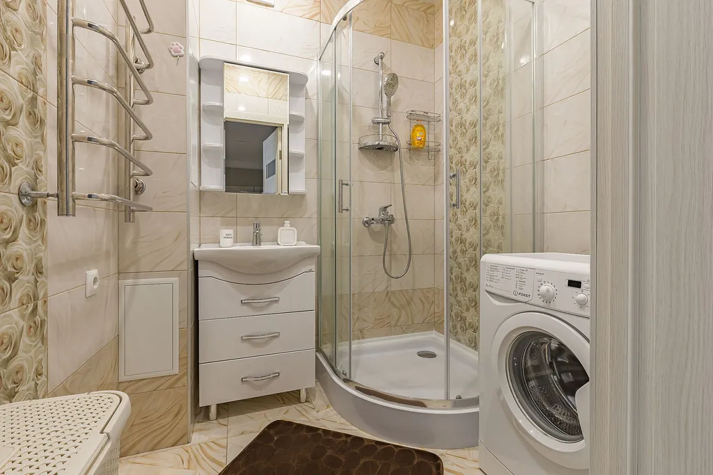 Квартира двухкомнатная у Горьковской, в Кузнечихе, 60 м², Нижний Новгород — ванная комната