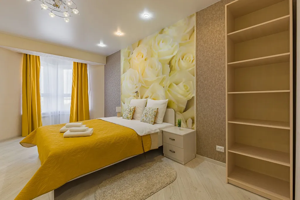 Квартира двухкомнатная у Горьковской, в Кузнечихе, 60 м², Нижний Новгород — спальня, фото 9