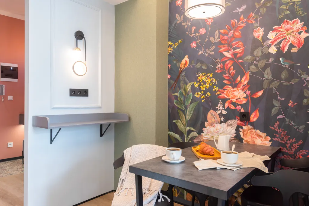 Квартира двухкомнатная у Площади Габдуллы Тукая, в Вахитовском, 45 м², Казань — кухня, фото 10