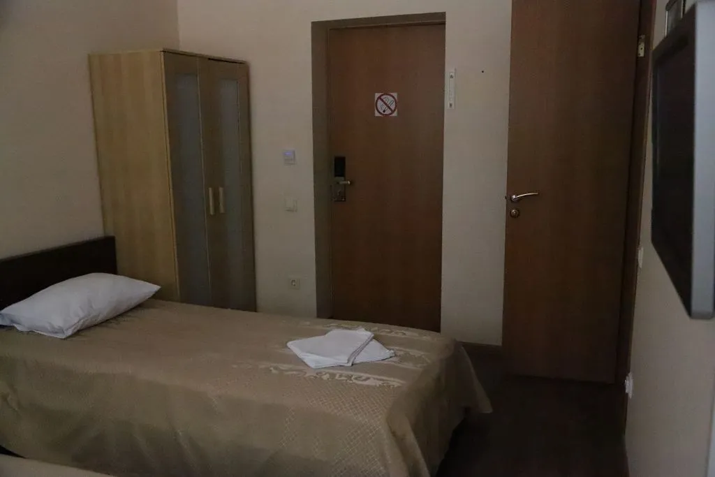 Двухместный номер с 2 отдельными кроватями полулюкс