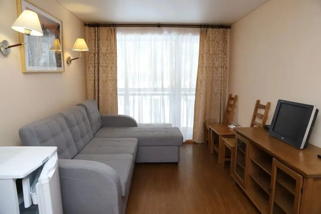 Двухместный номер с 2 отдельными кроватями сьюит с балконом