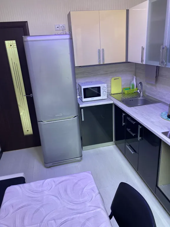 Квартира однокомнатная в Красноглинском, 37 м², Самара — кухня, фото 3