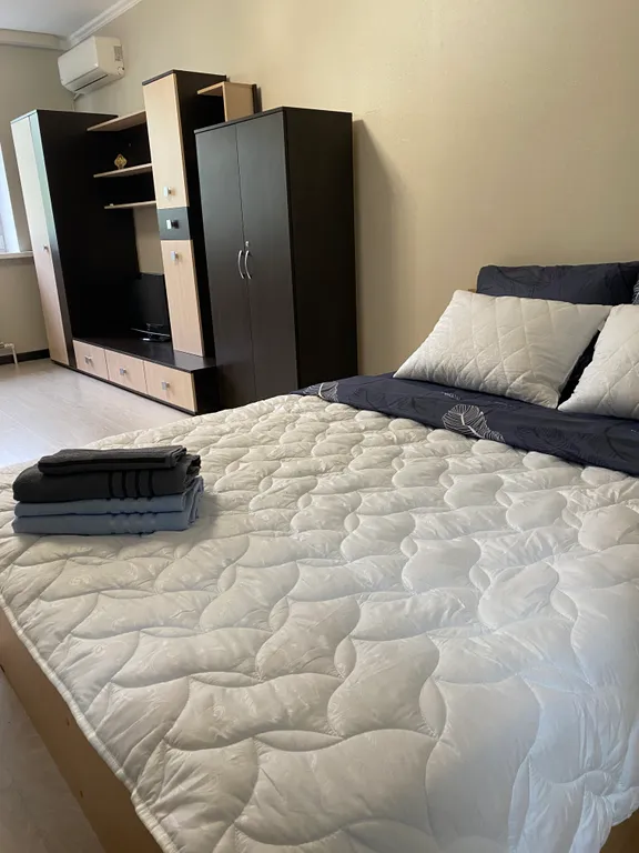 Квартира однокомнатная в Красноглинском, 37 м², Самара — спальня, фото 2