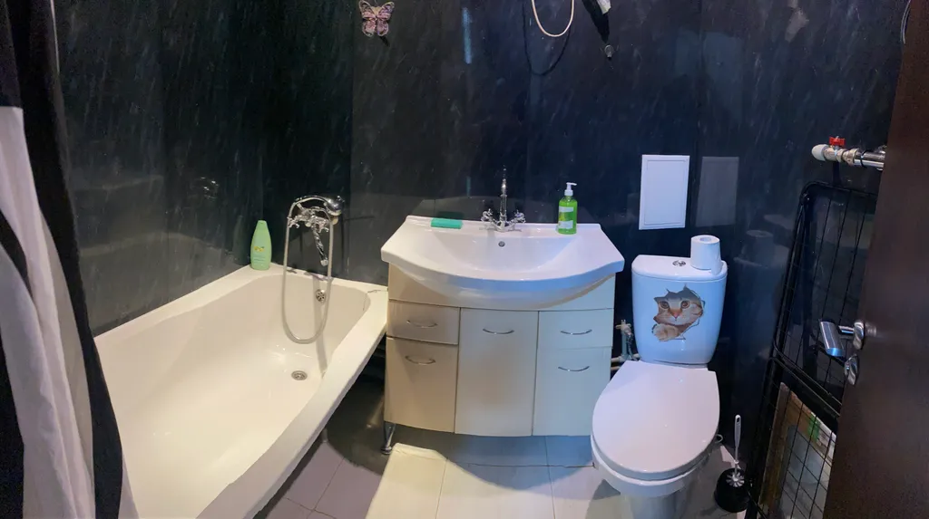 Квартира однокомнатная в Красноглинском, 37 м², Самара — ванная комната