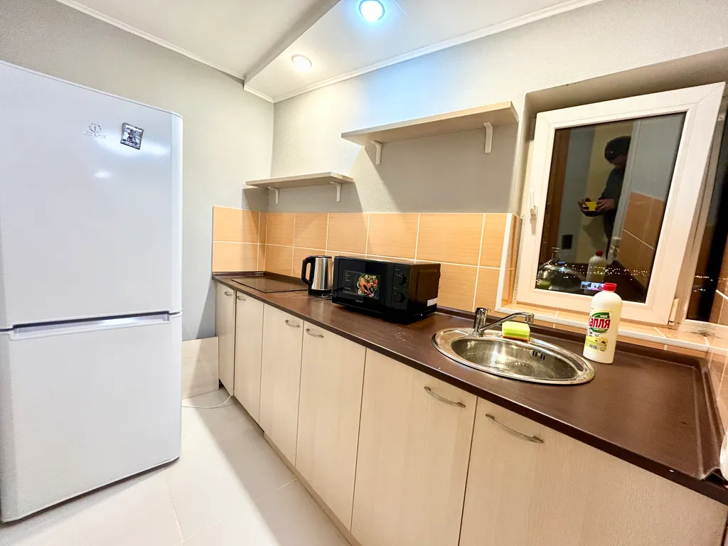 Студия однокомнатная у Ботаники, в Химмаше, 31 м², Екатеринбург — кухня