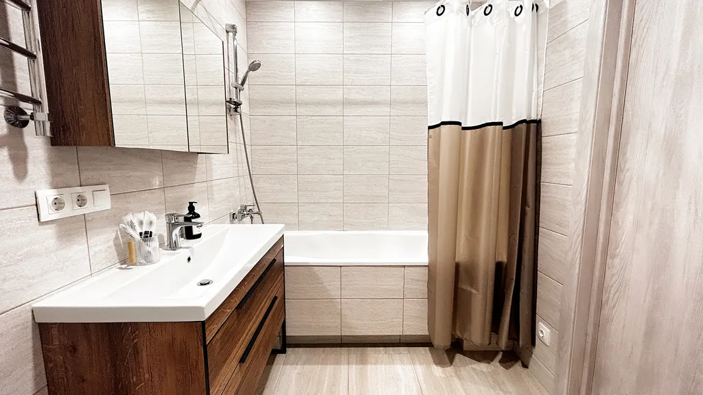 Квартира однокомнатная в переулке Одесском, 40 м², Самара — ванная комната, фото 3