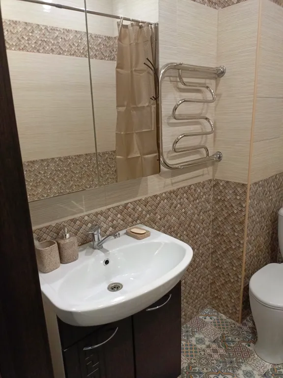 Квартира однокомнатная на улице Тентюковской, 39 м², Сыктывкар — ванная комната, фото 2