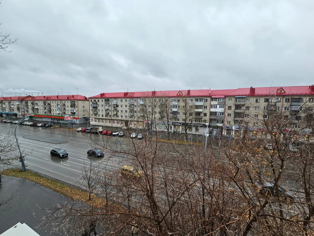 Квартира двухкомнатная на улице Мельникайте, 45 м², Тюмень — фото 12