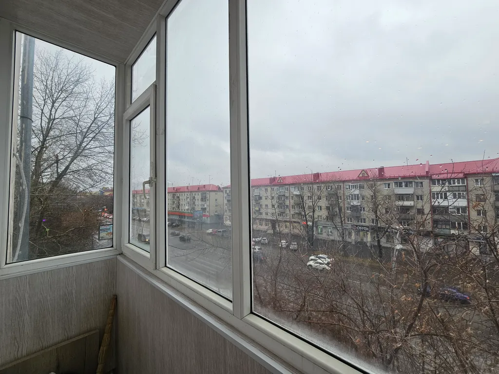 Квартира двухкомнатная на улице Мельникайте, 45 м², Тюмень — фото 15