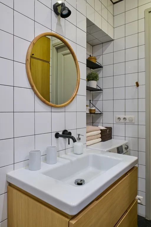 Квартира трёхкомнатная у метро Краснопресненская, 72 м², Москва — ванная комната, фото 2