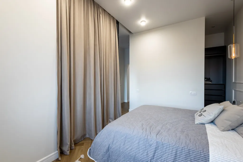 Квартира однокомнатная в Октябрьском, 40 м², Иркутск — спальня, фото 5