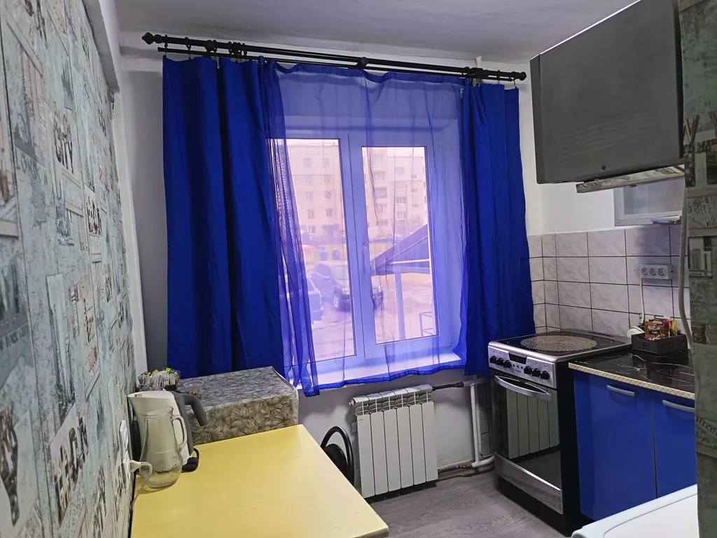 Квартира двухкомнатная на улице Победы, 44 м², Сортавала — кухня, фото 2