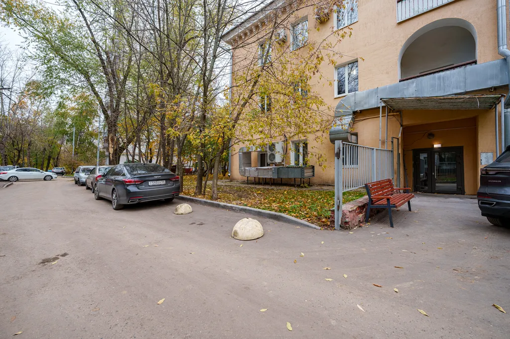 Студия однокомнатная у метро Севастопольская, 20 м², Москва — двор