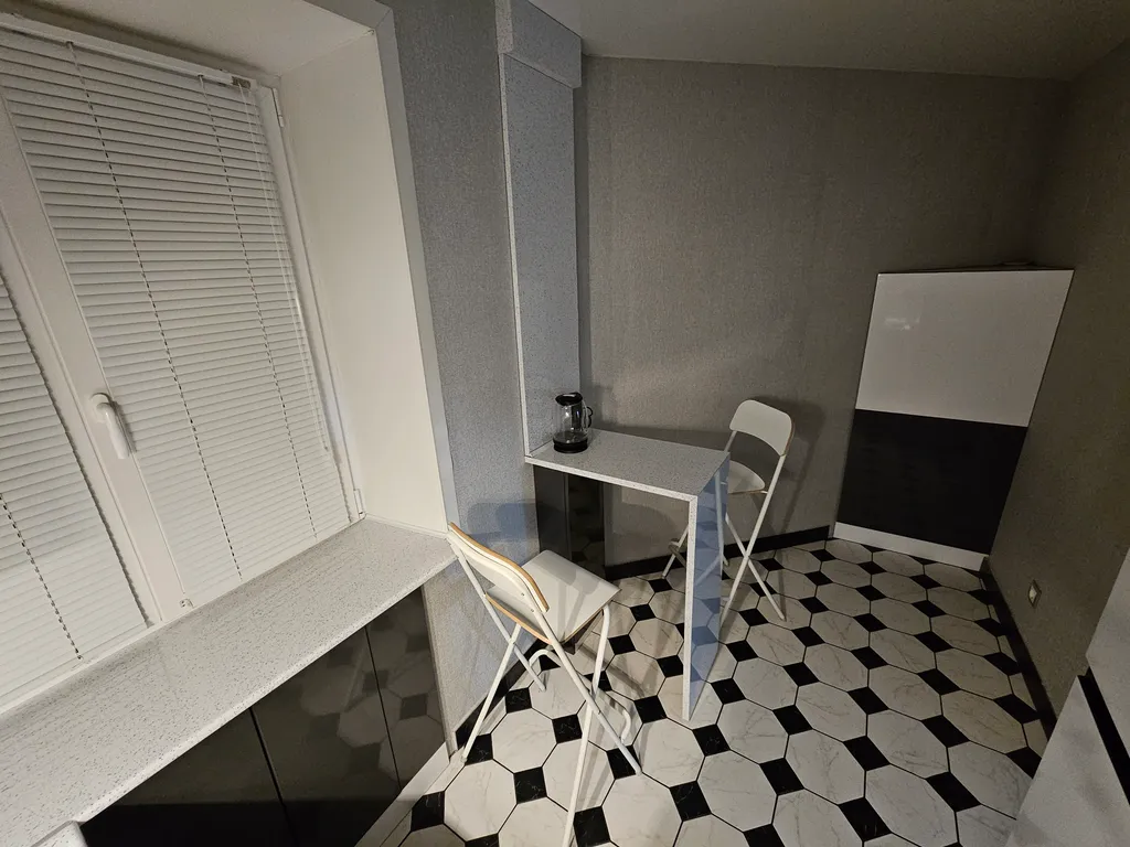 Квартира двухкомнатная на улице Октябрьской, 58 м², Великий Новгород — кухня, фото 5