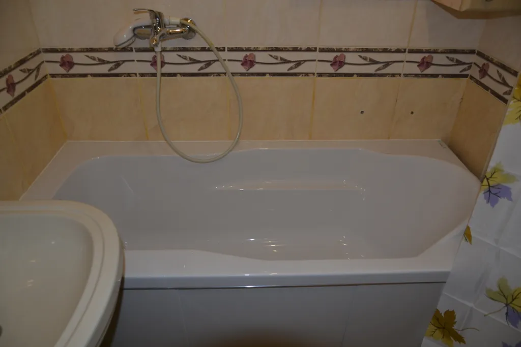 Квартира двухкомнатная на улице Ленина, 50 м², Саки — фото 14