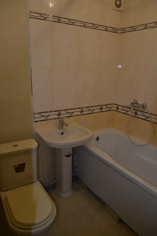 Квартира двухкомнатная на улице Ленина, 50 м², Саки — фото 17