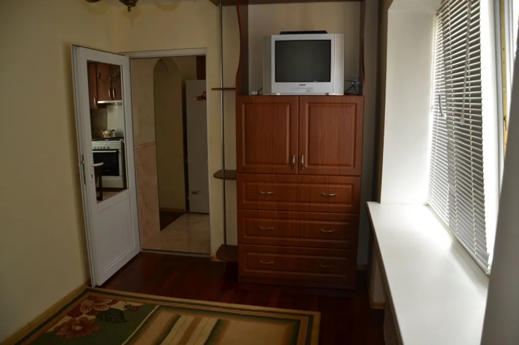 Квартира двухкомнатная на улице Ленина, 50 м², Саки — фото 4