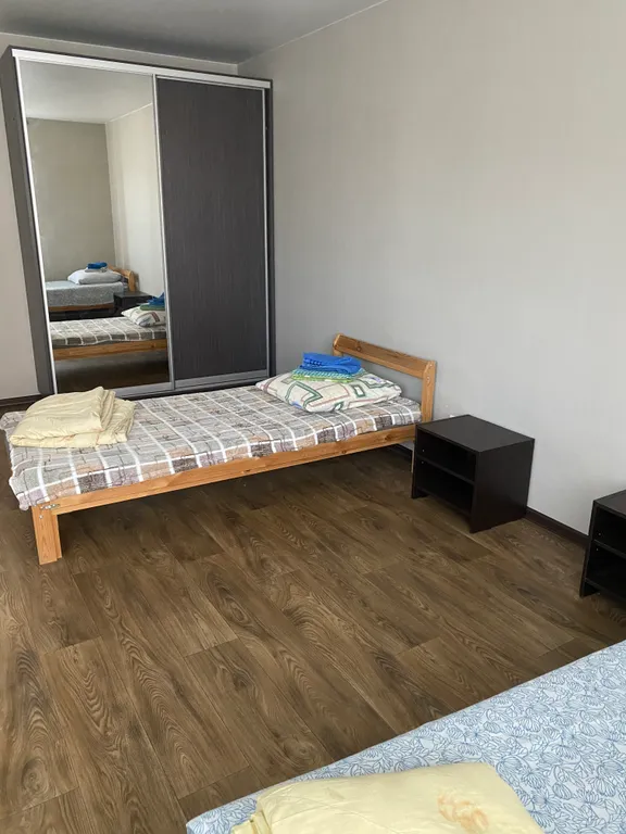 Апартаменты двухкомнатные в переулке Первостроителее, 80 м², Кстово — спальня, фото 13