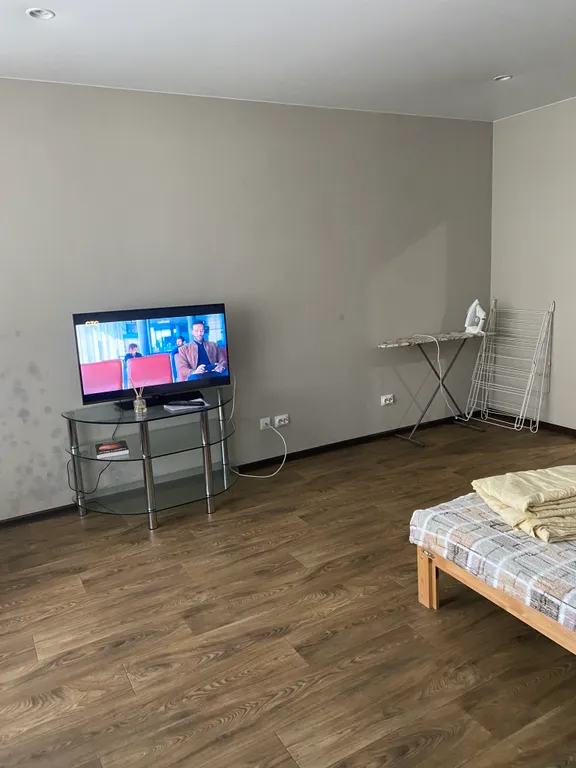 Апартаменты двухкомнатные в переулке Первостроителее, 80 м², Кстово — спальня, фото 15