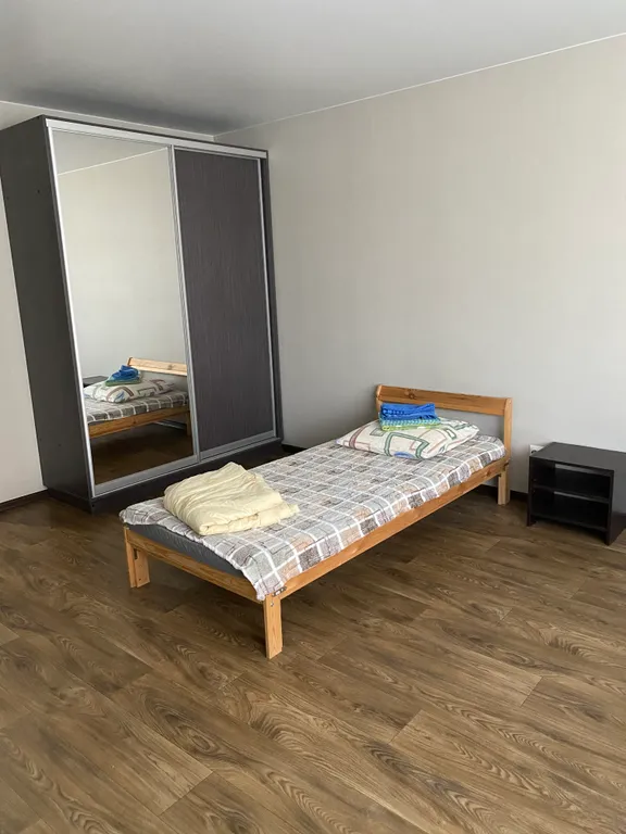 Апартаменты двухкомнатные в переулке Первостроителее, 80 м², Кстово — спальня, фото 17