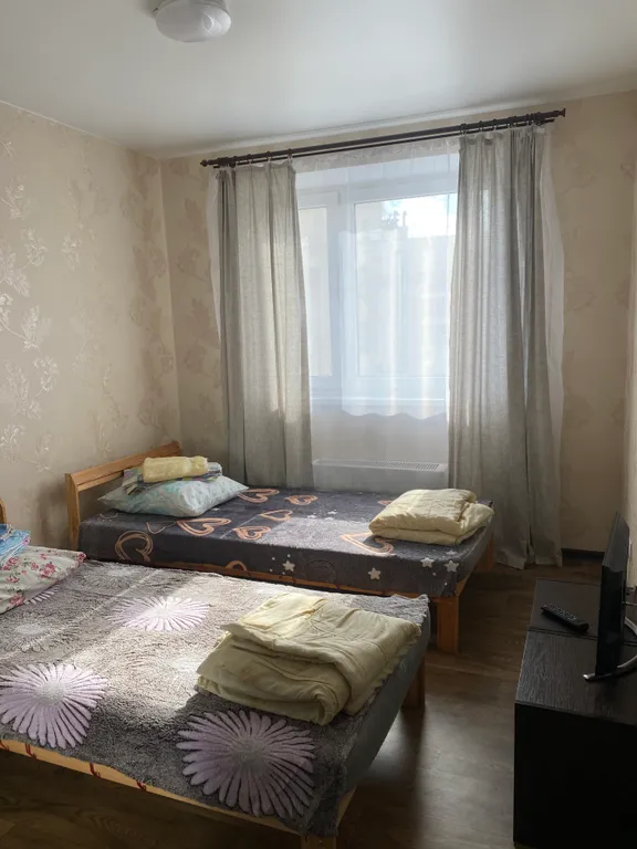 Апартаменты двухкомнатные в переулке Первостроителее, 80 м², Кстово — спальня, фото 19