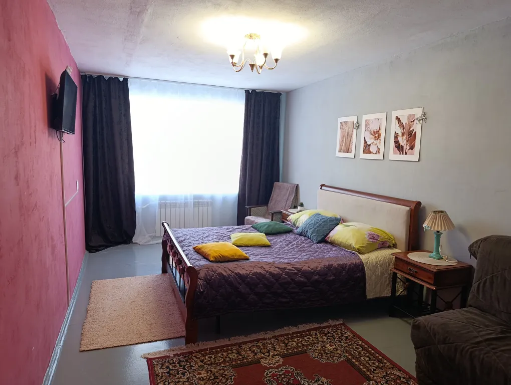 Квартира однокомнатная на улице Рыбинской, 37 м², Ярославль — спальня, фото 2