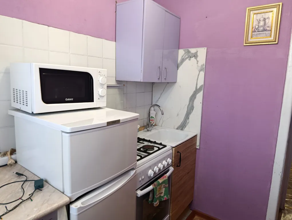 Квартира однокомнатная на улице Рыбинской, 37 м², Ярославль — кухня, фото 2