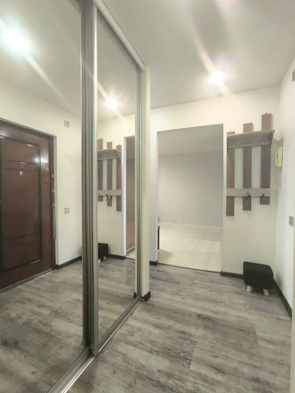 Квартира двухкомнатная на улице Ярославской, 55 м², Екатеринбург — фото 20