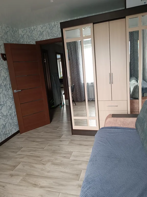 Квартира двухкомнатная на улице Генерала Веденина, 62 м², Шахунья — спальня, фото 4