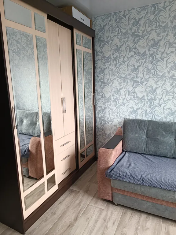 Квартира двухкомнатная на улице Генерала Веденина, 62 м², Шахунья — спальня, фото 6