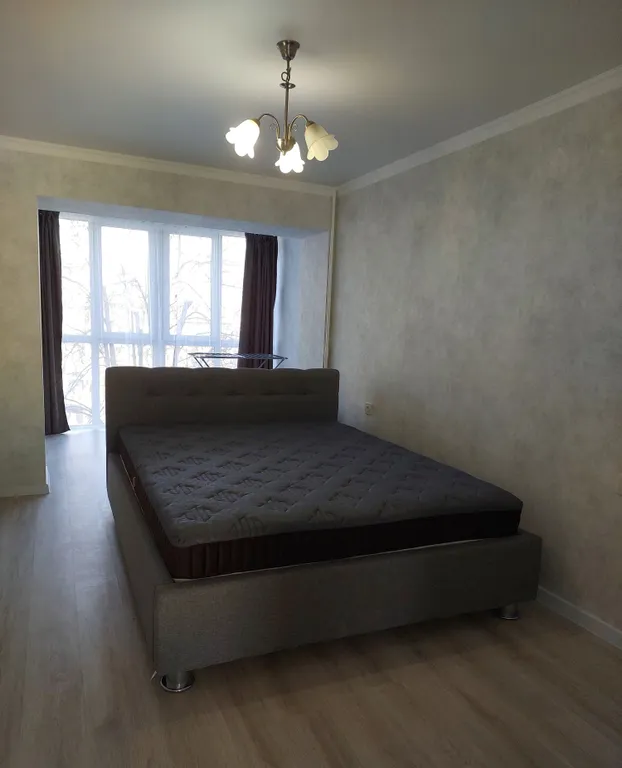 Квартира однокомнатная на улице 8 Марта, 45 м², Кисловодск — спальня, фото 3