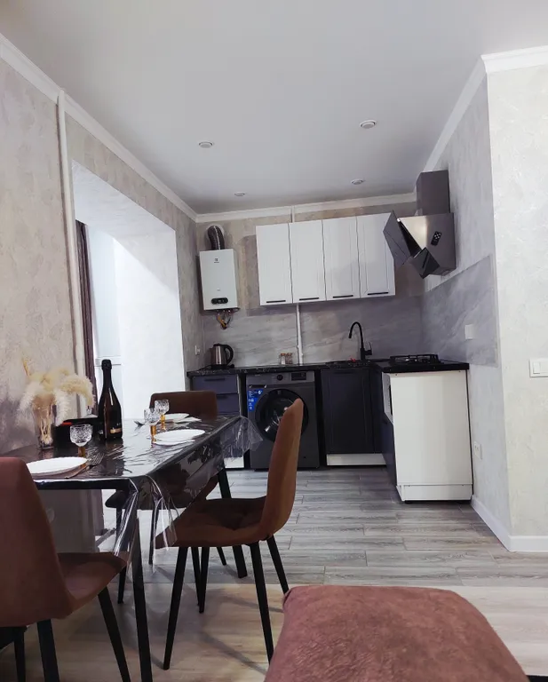 Квартира однокомнатная на улице 8 Марта, 45 м², Кисловодск — кухня, фото 4