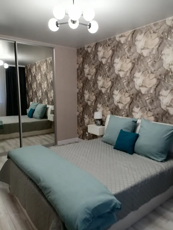 Квартира двухкомнатная в Кировском, 51 м², Волгоград — спальня, фото 3