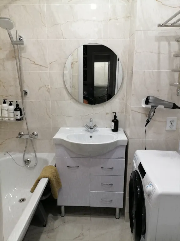 Квартира двухкомнатная в Кировском, 51 м², Волгоград — ванная комната