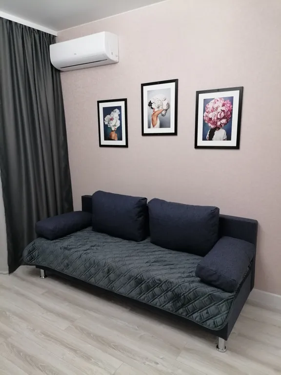 Квартира двухкомнатная в Кировском, 51 м², Волгоград — спальня