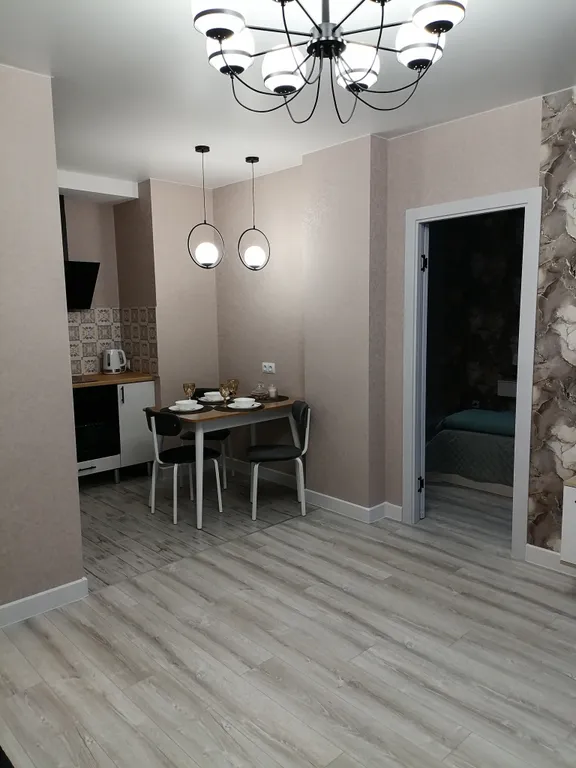Квартира двухкомнатная в Кировском, 51 м², Волгоград — кухня, фото 3