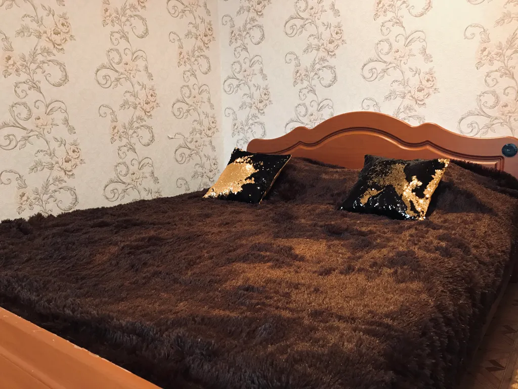 Квартира однокомнатная в Советском, 38 м², Красноярск — спальня, фото 2