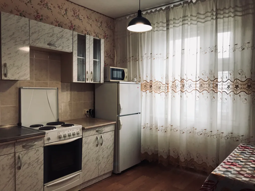 Квартира однокомнатная в Советском, 38 м², Красноярск — кухня