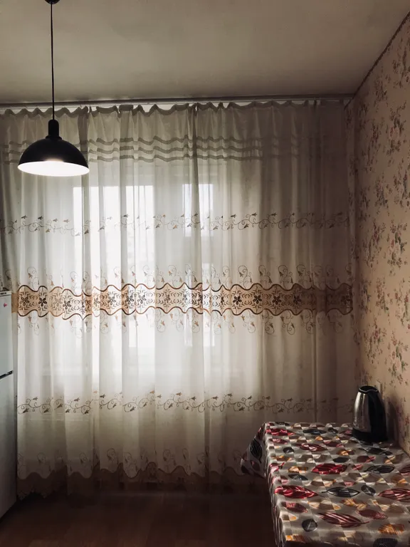 Квартира однокомнатная в Советском, 38 м², Красноярск — кухня, фото 2