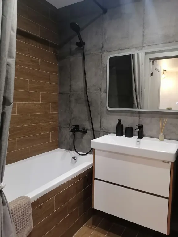 Квартира однокомнатная на улице Красноармейской, 40 м², Верхняя Пышма — ванная комната, фото 2