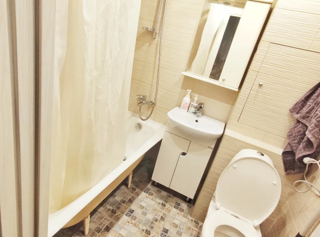 Квартира однокомнатная у Южной, в Чертаново Северное, 34 м², Москва — ванная комната