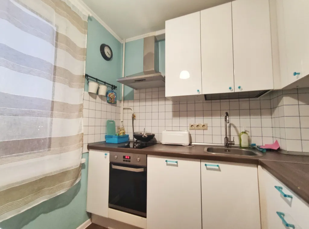 Квартира однокомнатная у Южной, в Чертаново Северное, 34 м², Москва — кухня, фото 2