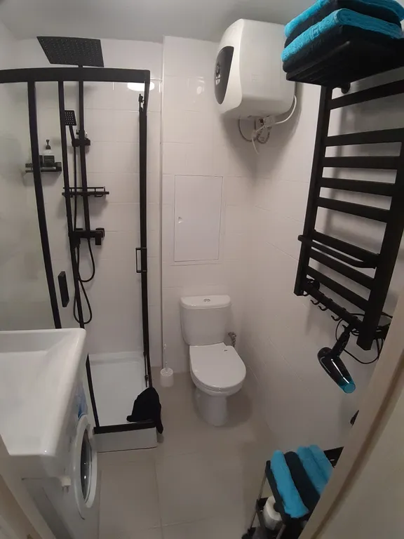 Студия однокомнатная на улице Академика Колмогорова, 27 м², Ярославль — ванная комната, фото 3